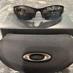 Men’s Oakley sunglasses